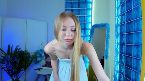 Hello my name is Cassie and my friend Nilo is also here online show from 12.12.24