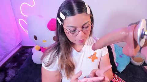 Snapshot of cassiebigass_ chatting on 02.13.26 Bela igzaii9r online show from 02.13.26