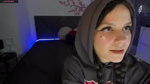 Snapshot of cassieevanss chatting on 04.20.26 Cassie online show from 04.20.26