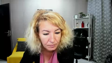 Snapshot of cassiejonas chatting on 06.16.26 CassieJonas online show from 06.16.26