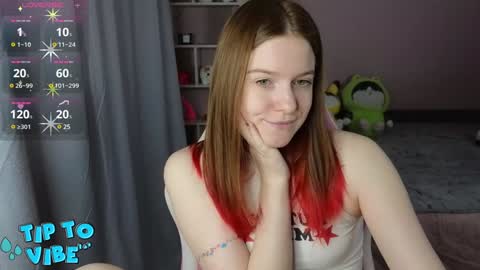 Snapshot of cassiejuice chatting on 12.07.24 Cassie online show from 12.07.24