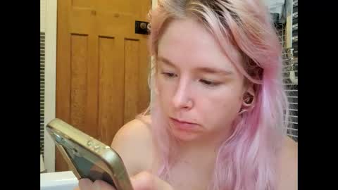 Snapshot of cassieluna chatting on 02.04.26 Cassie online show from 02.04.26