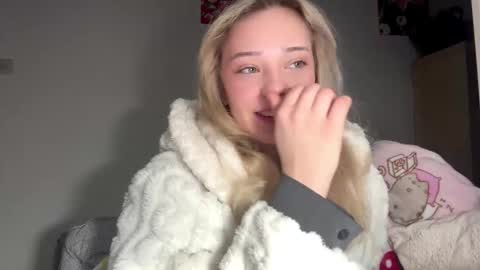 Snapshot of cassijent chatting on 02.21.26 Olivia online show from 02.21.26