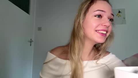 Snapshot of cassijent chatting on 02.23.26 Olivia online show from 02.23.26