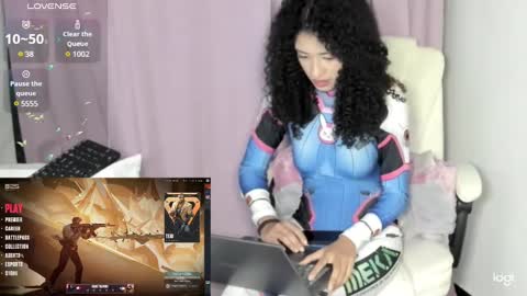 Snapshot of cassiophea_ chatting on 01.16.25 Cami online show from 01.16.25