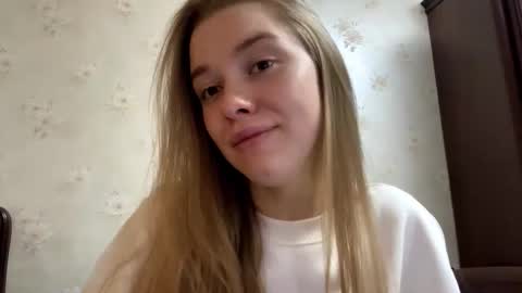 Snapshot of cassipurkey chatting on 10.07.25 Anessa online show from 10.07.25