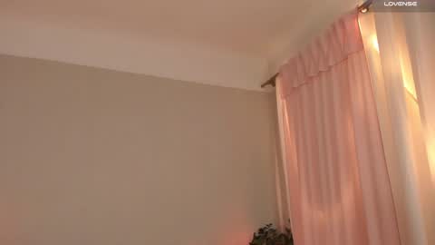  cassandra  online show from 01.29.25