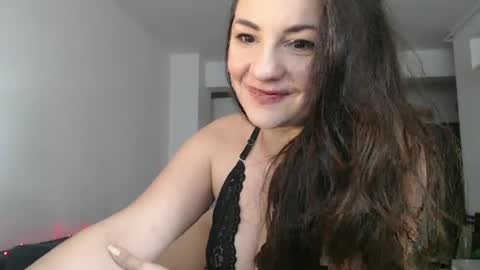 Snapshot of cassymooon chatting on 02.05.25 cassy moon online show from 02.05.25