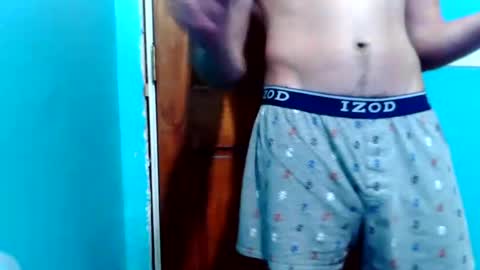 Snapshot of castration40 chatting on 10.16.25 castration40 online show from 10.16.25