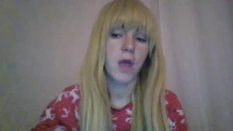 Snapshot of cat_2019 chatting on 09.19.25 cat_2019 online show from 09.19.25