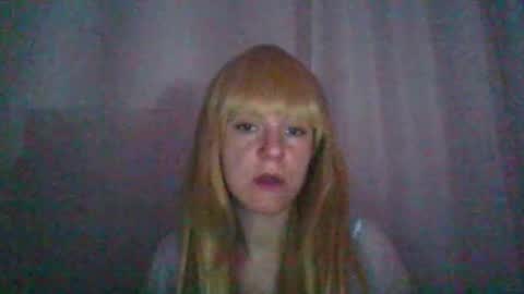 Snapshot of cat_2019 chatting on 11.02.25 cat_2019 online show from 11.02.25