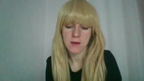 Snapshot of cat_2019 chatting on 11.08.25 cat_2019 online show from 11.08.25