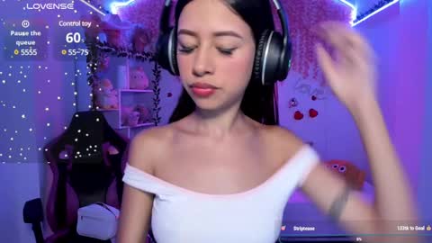 Snapshot of cat_kitty18 chatting on 03.06.25 Lorena Saenz online show from 03.06.25