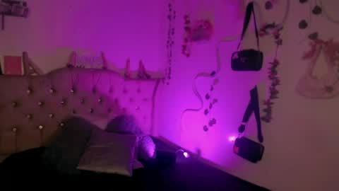 Snapshot of cata__mw chatting on 05.19.26 cata__mw online show from 05.19.26