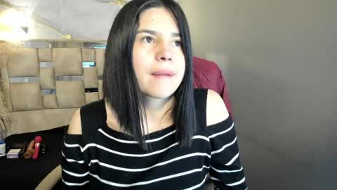 Snapshot of cata_black chatting on 05.27.26 cata black online show from 05.27.26
