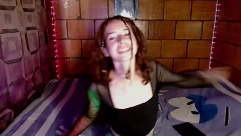 Snapshot of cata_snow chatting on 10.21.25 Cata Snow online show from 10.21.25