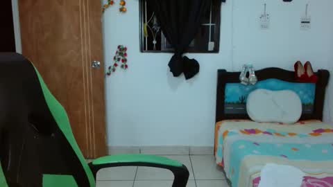 Snapshot of cataleya_ardiente1 chatting on 01.16.25 isabel online show from 01.16.25