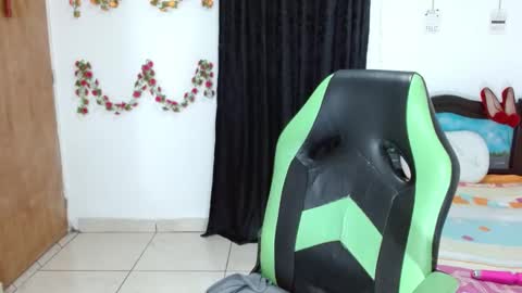 Snapshot of cataleya_ardiente1 chatting on 01.23.25 isabel online show from 01.23.25