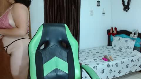 Snapshot of cataleya_ardiente1 chatting on 03.12.25 isabel online show from 03.12.25