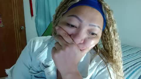 Snapshot of cataleya_ardiente1 chatting on 10.02.25 isabel online show from 10.02.25