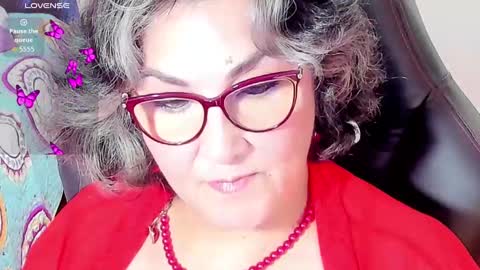 Snapshot of cataleya_mom_ chatting on 10.17.25 cataleya  online show from 10.17.25