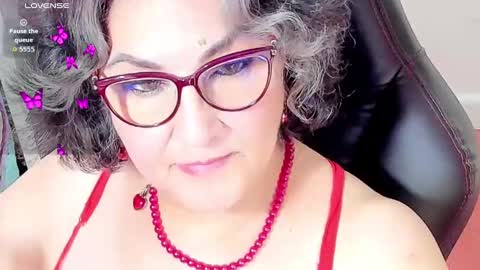 Snapshot of cataleya_mom_ chatting on 10.18.25 cataleya  online show from 10.18.25