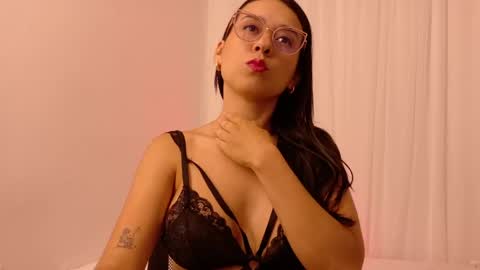 Snapshot of cataleya_rosse1996 chatting on 05.11.26 Cataleya online show from 05.11.26