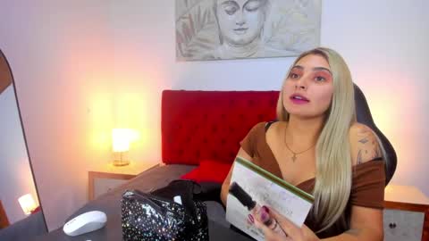Snapshot of catalina_osorio chatting on 04.06.26 catalina_osorio online show from 04.06.26