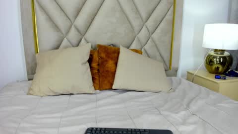 Snapshot of catalina_queen7 chatting on 01.17.25 Catalina online show from 01.17.25