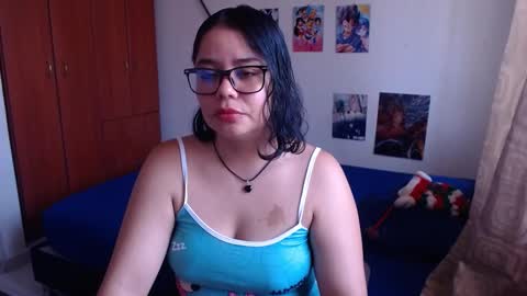 Snapshot of catalinaa_lovee chatting on 09.13.25 catalinaa_lovee online show from 09.13.25