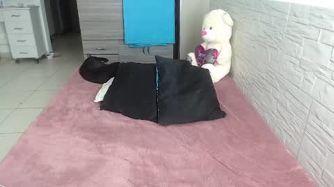 Snapshot of catalinahenao chatting on 06.27.26 cata online show from 06.27.26