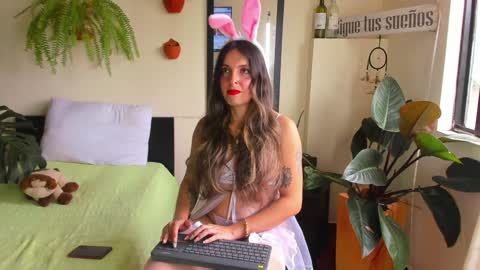 Snapshot of catalinalince chatting on 02.03.25 Cataina Lince online show from 02.03.25
