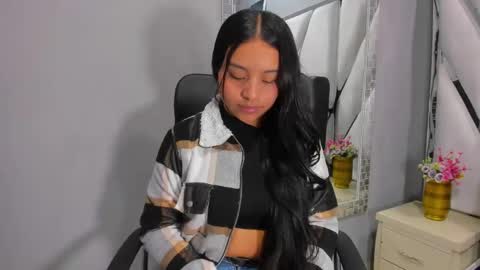 Snapshot of catalinanaugthy chatting on 02.22.25 CATA. online show from 02.22.25