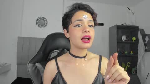 Cat  online show from 02.18.25