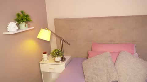 Snapshot of caterinezapataa chatting on 12.14.24 Caterine Zapata online show from 12.14.24