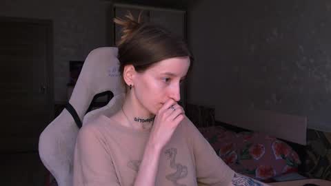 Snapshot of cath_dysphoria_ chatting on 05.26.26 CATH online show from 05.26.26