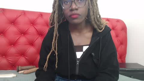Snapshot of cathalinasharon chatting on 01.13.25 cathalina online show from 01.13.25