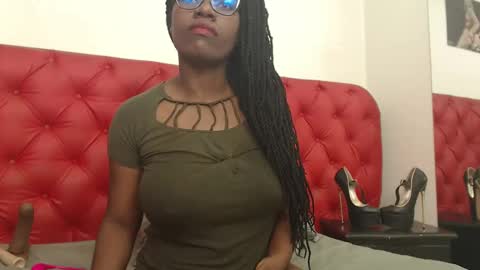 Snapshot of cathalinasharon chatting on 03.04.25 cathalina online show from 03.04.25
