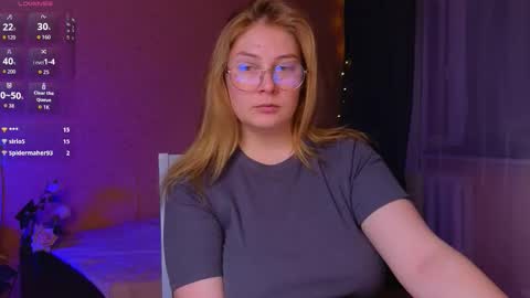 Snapshot of catherine_river chatting on 09.26.25 Catherine online show from 09.26.25