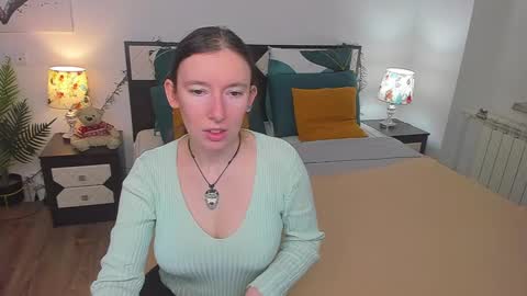 Catrin online show from 02.23.25