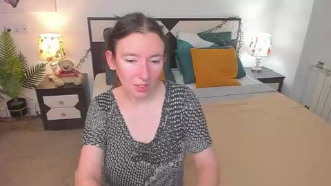Catrin online show from 10.10.25