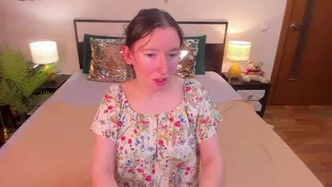 Snapshot of catherinewalls chatting on 04.28.26 Catrin online show from 04.28.26