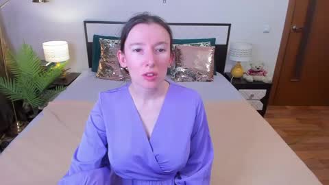 Snapshot of catherinewalls chatting on 05.03.26 Catrin online show from 05.03.26