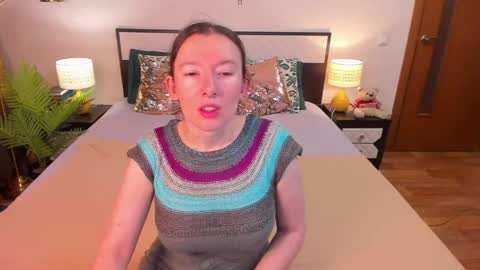 Snapshot of catherinewalls chatting on 05.05.26 Catrin online show from 05.05.26
