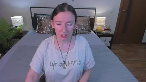 Snapshot of catherinewalls chatting on 05.11.26 Catrin online show from 05.11.26