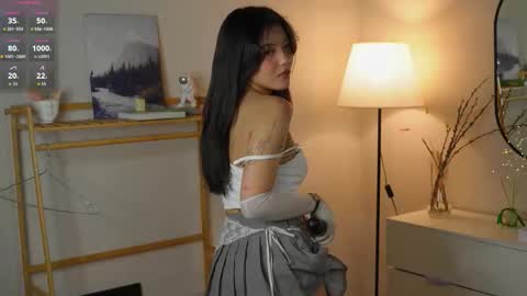 Snapshot of catheryneells chatting on 11.07.25 Lee online show from 11.07.25