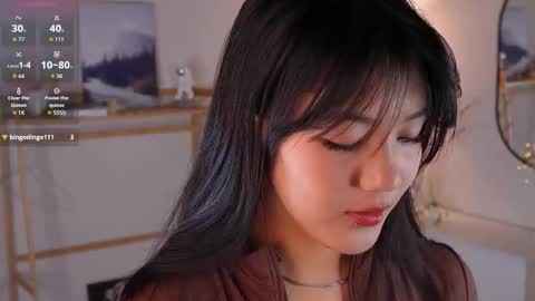 Snapshot of catheryneells chatting on 11.20.25 Lee online show from 11.20.25