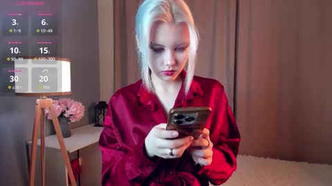 Mia online show from 03.16.26