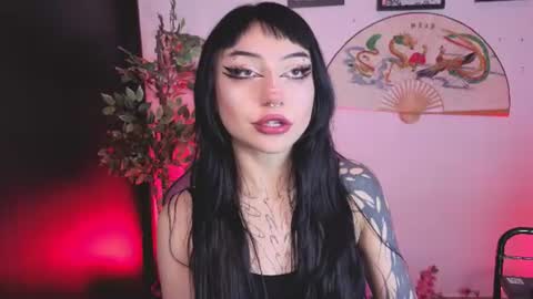 Snapshot of cati_petite chatting on 07.03.26 Cati help me reach my goal of 100 thumbs up again 3 online show from 07.03.26