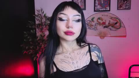 Snapshot of cati_petite chatting on 07.29.26 Cati help me reach my goal of 100 thumbs up again 3 online show from 07.29.26